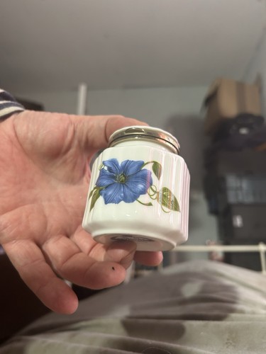 Aynsley chelsea flowers pot - aynsley,