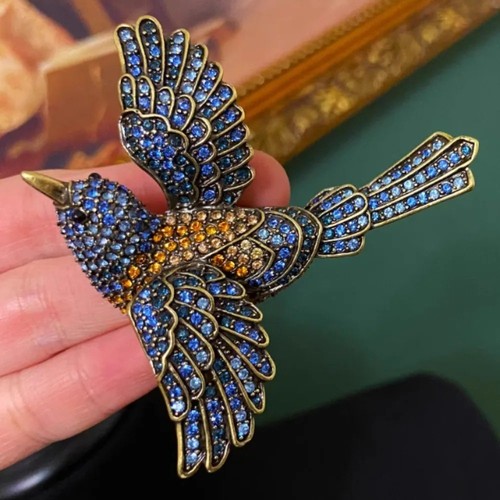 Vintage blue rhinestone bird - blue,