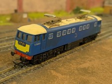 Triang R753 OO Gauge BR Class 81 E3001 BR Blue/White Cab