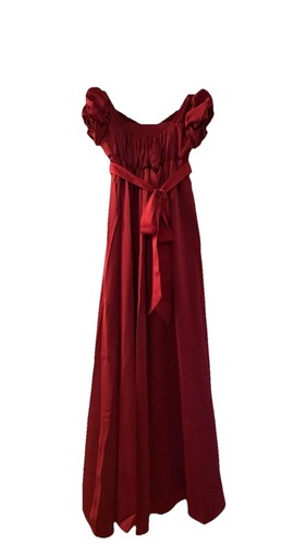 Dark red victorian style ball - red,