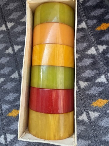 Vintage bakelite napkin - napkin, rings