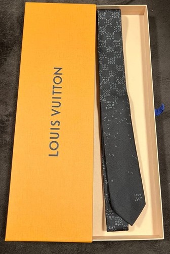 Louis vuitton black - louis,