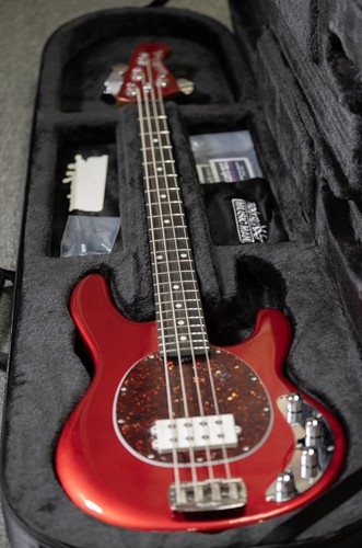 Ernie ball music man stingray - ball,