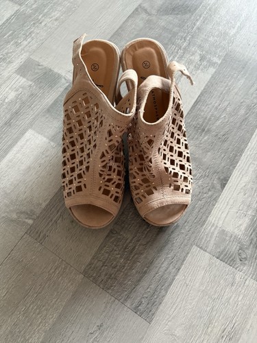 Atmosphere beige studded - beige,