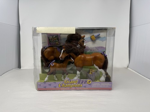 Light bay clydesdale family - light,