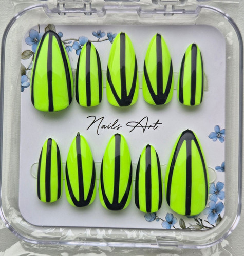 Press nails green black - nails,