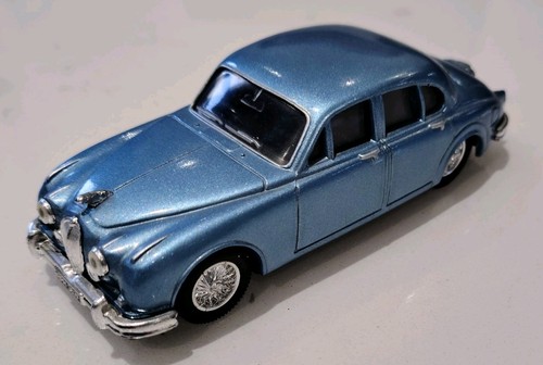 Corgi jaguar mark - 2, cast