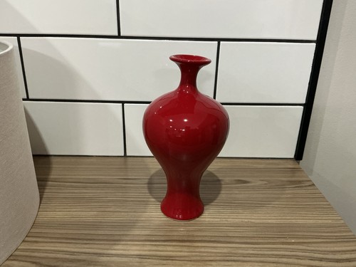Gorgeous gloss red vase - gorgeous,