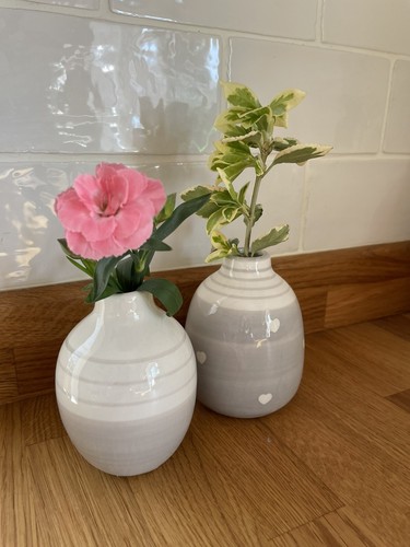 Pair bud vases grey - of,