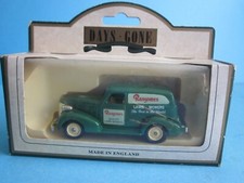 Lledo Days Gone. 30016. 1939 Chevrolet Sedan Delivery Van. Ransomes Lawnmowers