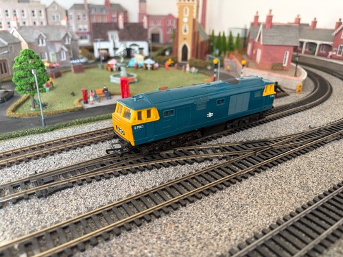 Hornby r758 blue - oo, br