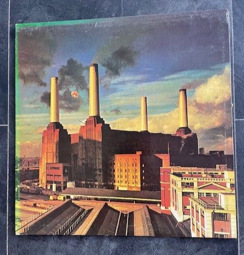 Pink floyd animals wide - pink,