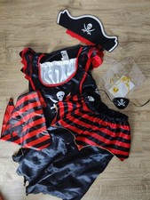 Girls pirate costume with accessories