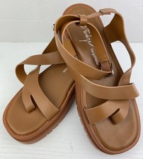 Sergio Todzi Women's Tan