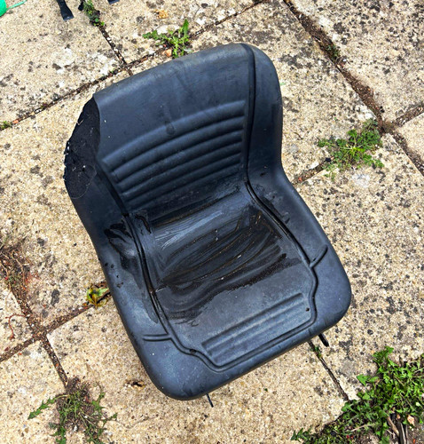 Ride mower seat - ride, on