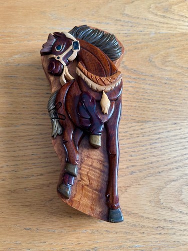 Horse design wooden puzzle - , box