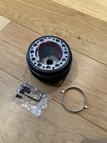 Steering wheel hub boss - wheel,