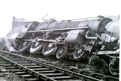 Locomotive 44975 derailment - locomotive,