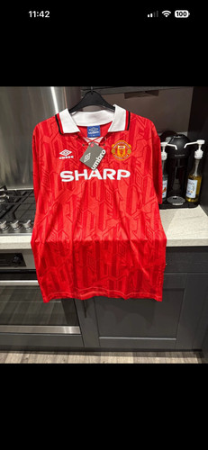 Manchester united retro - manchester,
