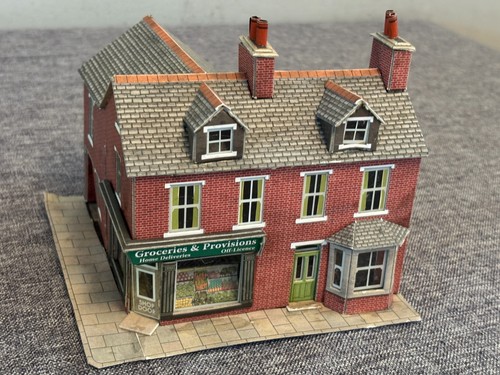 Metcalfe card kits built - card, ho