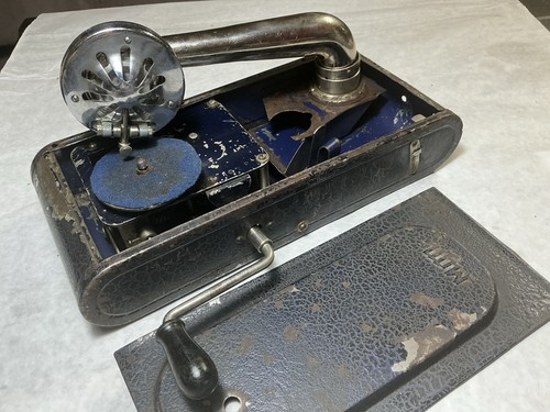 Antique phonograph gramophone - antique,