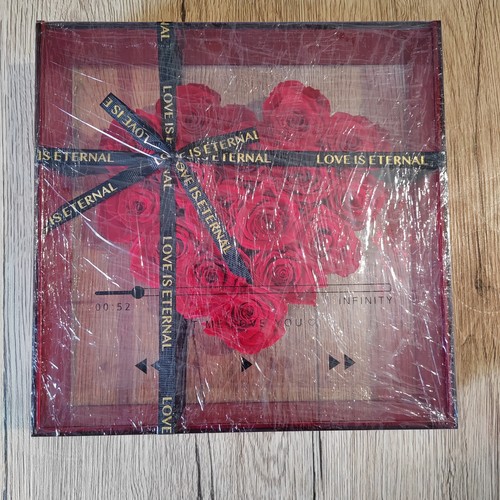 Preserved roses for - preserved, roses,