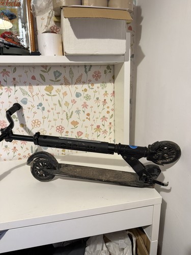 Micro scooter sprite - scooter, deluxe