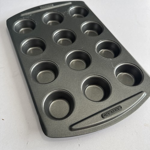 Lakeland hole mini muffin - lakeland, 12