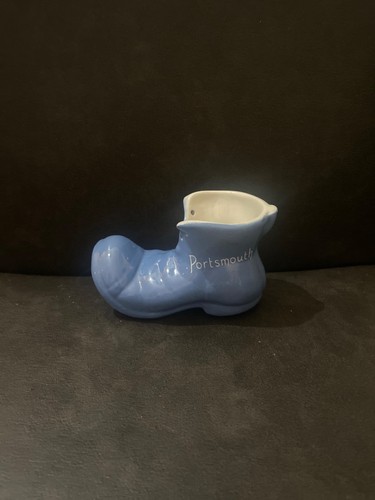 Porcelain boot figurine old - porcelain,