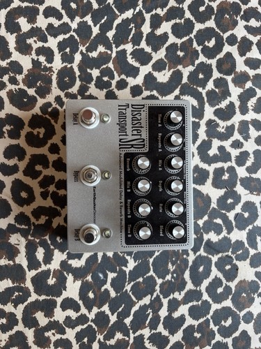 Earthquaker devices disaster - devices,