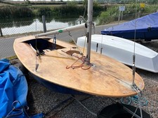 British Moth Sailing Boat / Dinghy similar to Topper, Comet, Duo, Laser etc