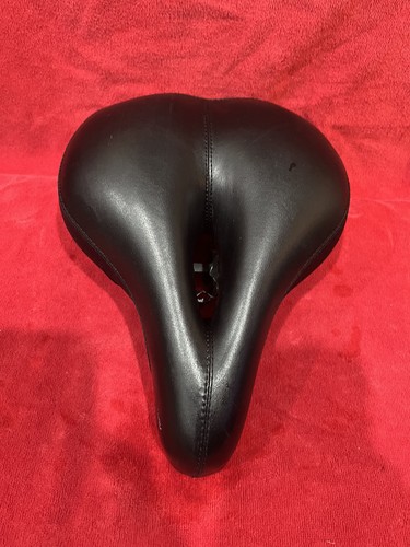 Bell 810 black ergo saddle - 810,