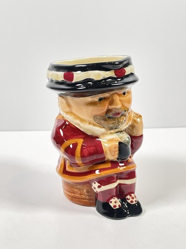 Beefeater toby jug ceramic - beefeater,