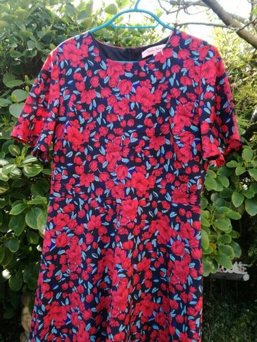 Pixie daisy red floral midi - red,