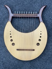 10 Metal Stings Celtic Lyre