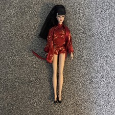 Barbie B3431 SILKSTONE Fashion Model Chinoiserie Red Moon Doll 2004 Mattel