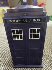 VINTAGE DR WHO PLASTIC TARDIS CARD HOLDER With Battle In Time Cards
