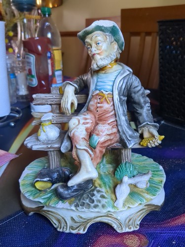 Figurine sculpture old - figurine, an