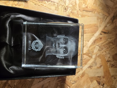 Ashley young paper weight - paper,
