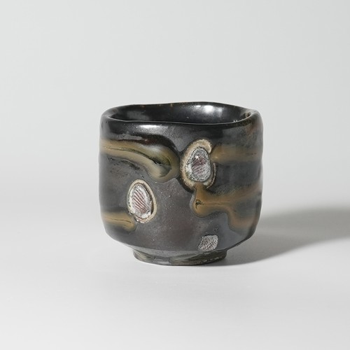 Black guinomi sake cup - black,