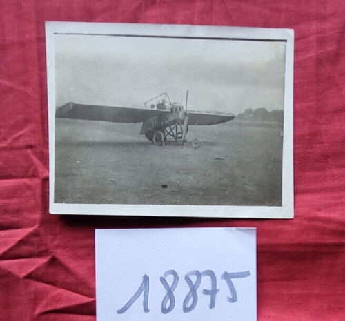 18875 small monoplane - /,