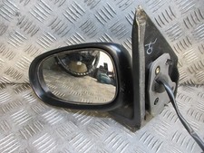 2004 NISSAN ALMERA TINO 2.2