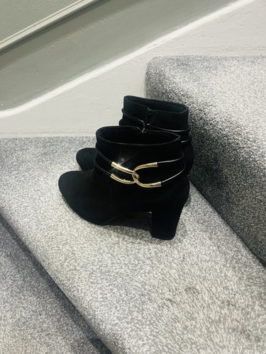 Ladies black zip ankle boots - black,