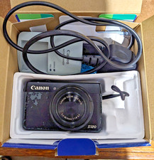 Canon PowerShot S120 12.1MP Digital Camera complete, box, battery and charger
