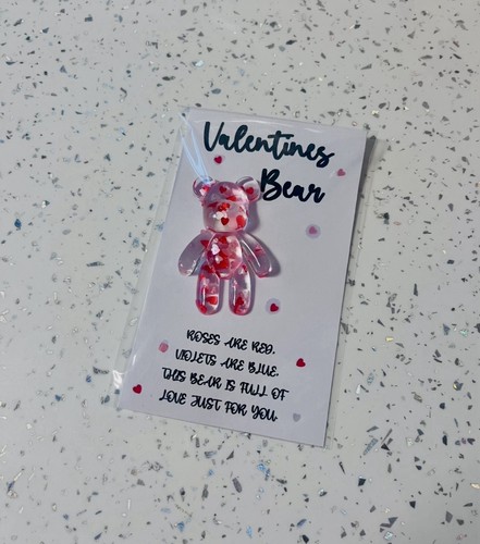 Valentine bear pocket - bear, hug