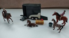 Horse box with horses and