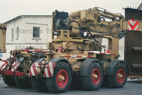 Truck photo crane - photo,