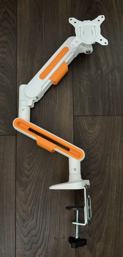 Adjustable single monitor