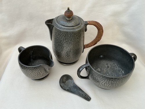 Tudric solkets pewter jug - pewter,