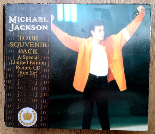 Michael jackson tour - michael, souvenir